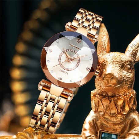 Golden Belt With Round Dial Luxury Ladies Watch